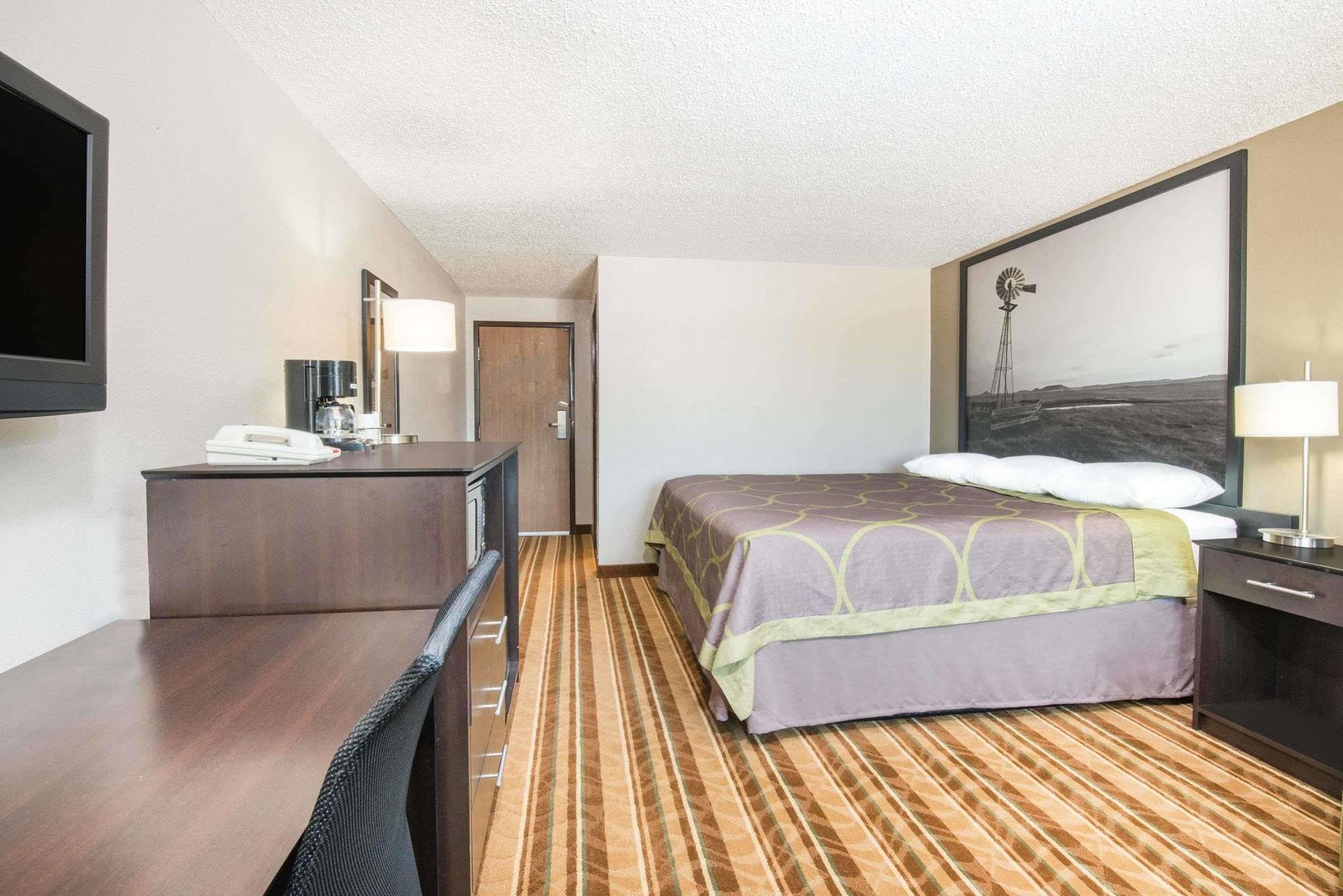 Super 8 By Wyndham Miller Hotel Екстериор снимка